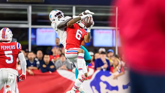 Photos: Adam Richins' top shots from Patriots-Dolphins 09.17.23 taken at Gillette Stadium (Patriots)